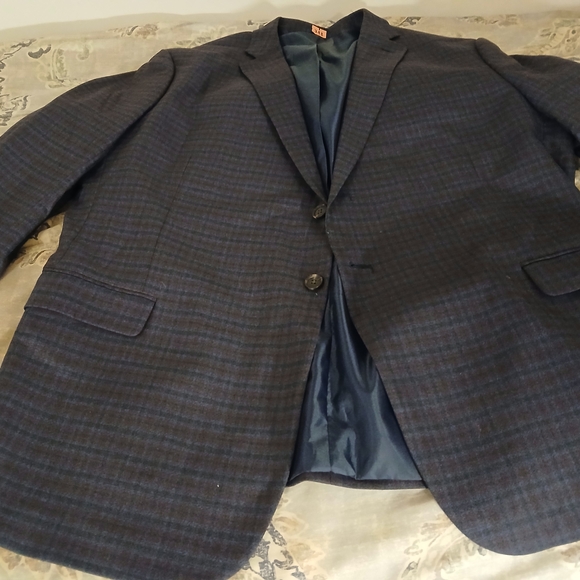 Stafford Blue Blazer. Sean John Blk Blazer. - Picture 8 of 8